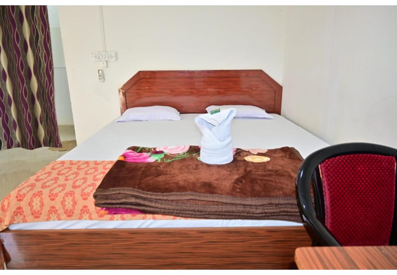 Moon Shine Garden Resort Lakshmanpur Dış mekan fotoğraf