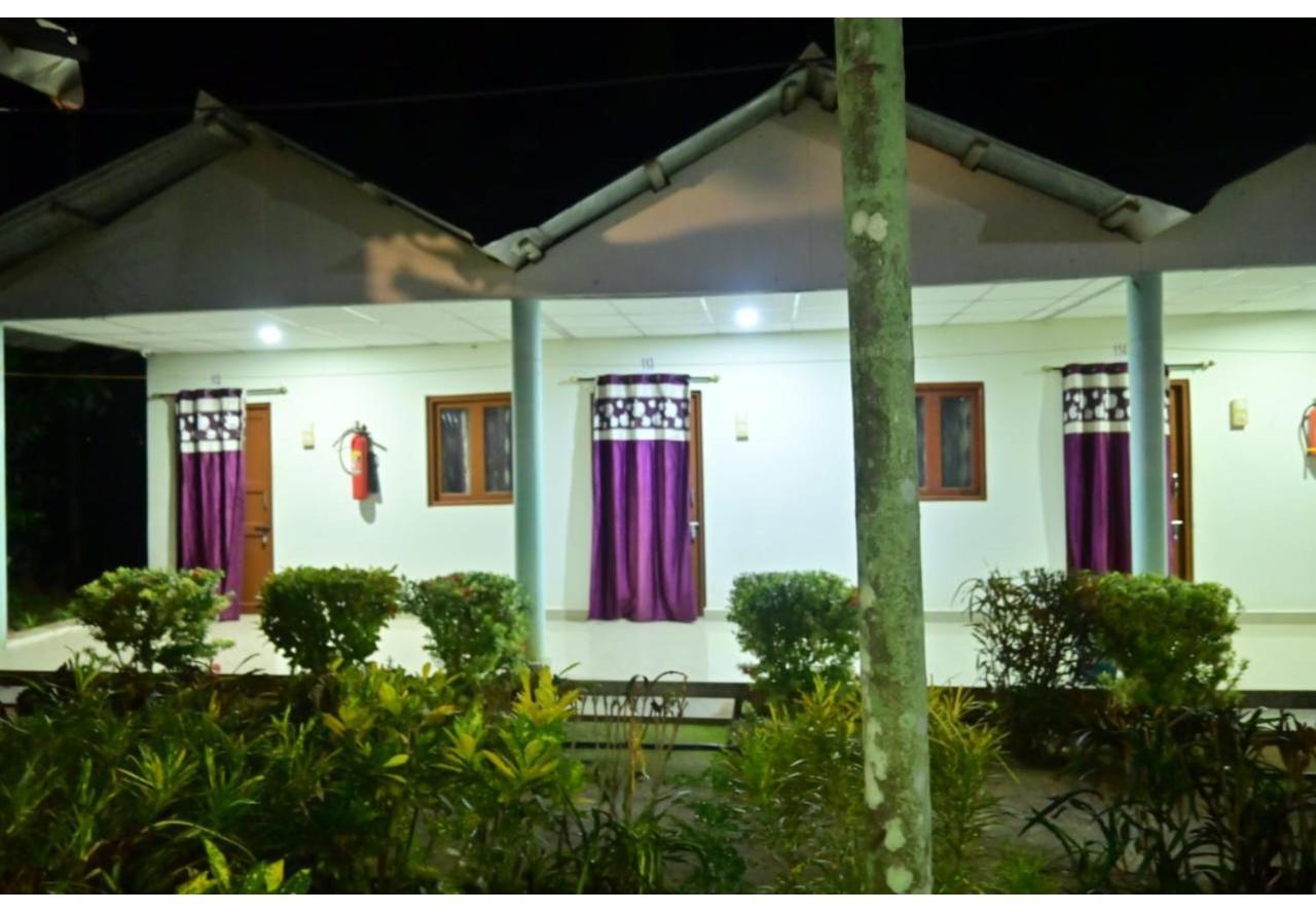 Moon Shine Garden Resort Lakshmanpur Dış mekan fotoğraf